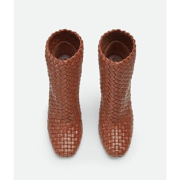 Bottega Veneta Canalazzo Woven Leather Ankle Boot in Brown Sugar 37 - Picture 4 of 4